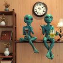 Estátua decorativa alien tema ficção científica para estante adega