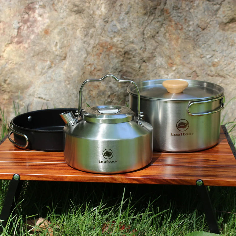Kit de panelas para camping em aço inox com panela, frigideira e chaleira para 2 a 3 pessoas