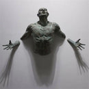 Escultura Decorativa de Parede Homem Escalando em Resina com Acabamento Cobre – Arte 3D Moderna