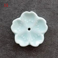 Incensário Flor de Cerejeira em Cerâmica – Porta Incenso Decorativo para Aromaterapia e Meditação