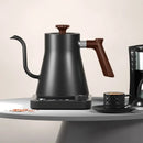 Chaleira Elétrica Gooseneck 900ml para Coffee (Pour Over) — Controle de Temperatura e Aquecimento Rápido | 110V/220V | TAVARES HOME
